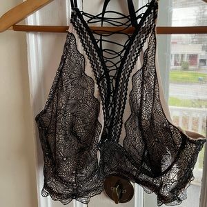 Sexy Lacey black Victoria’s Secret XL bra like new